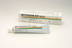 ベトソネ・クリーム　BETOSONE-EN CREAM 15g 6本